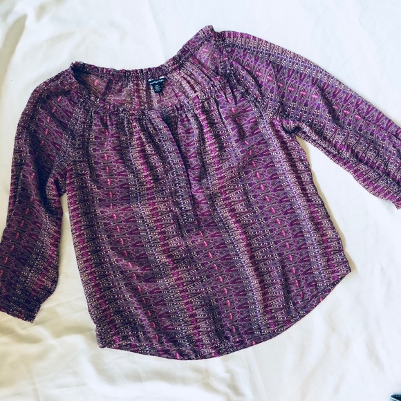 Semi sheer AE peasant top - Picture 2 of 4